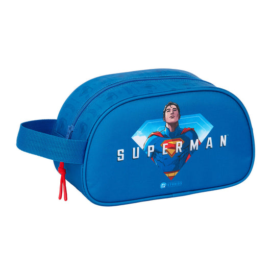 Resenecessär Superman Blå 26 x 15 x 12 cm finns hos Aktivcamping