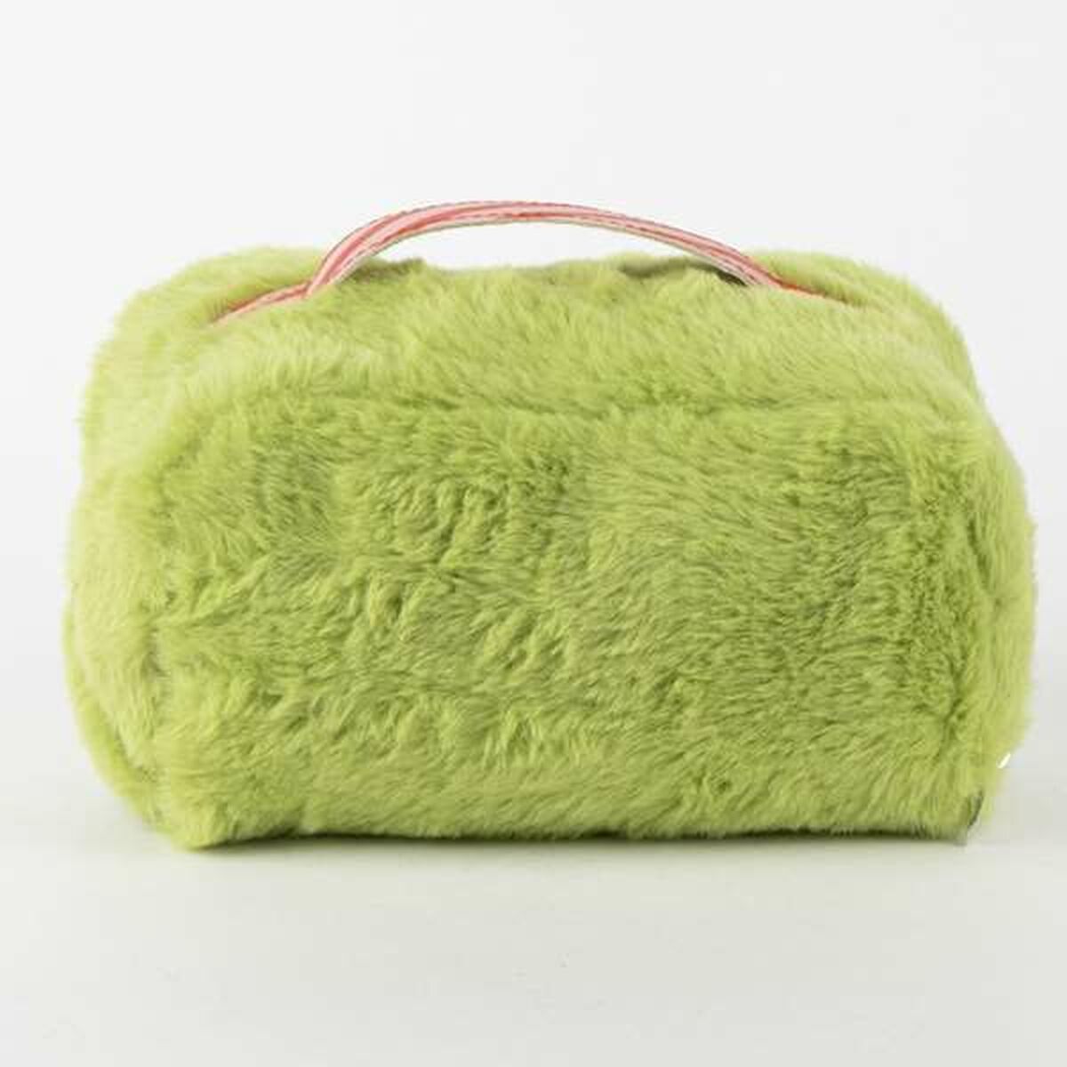 Resenecessär The Grinch finns hos Aktivcamping