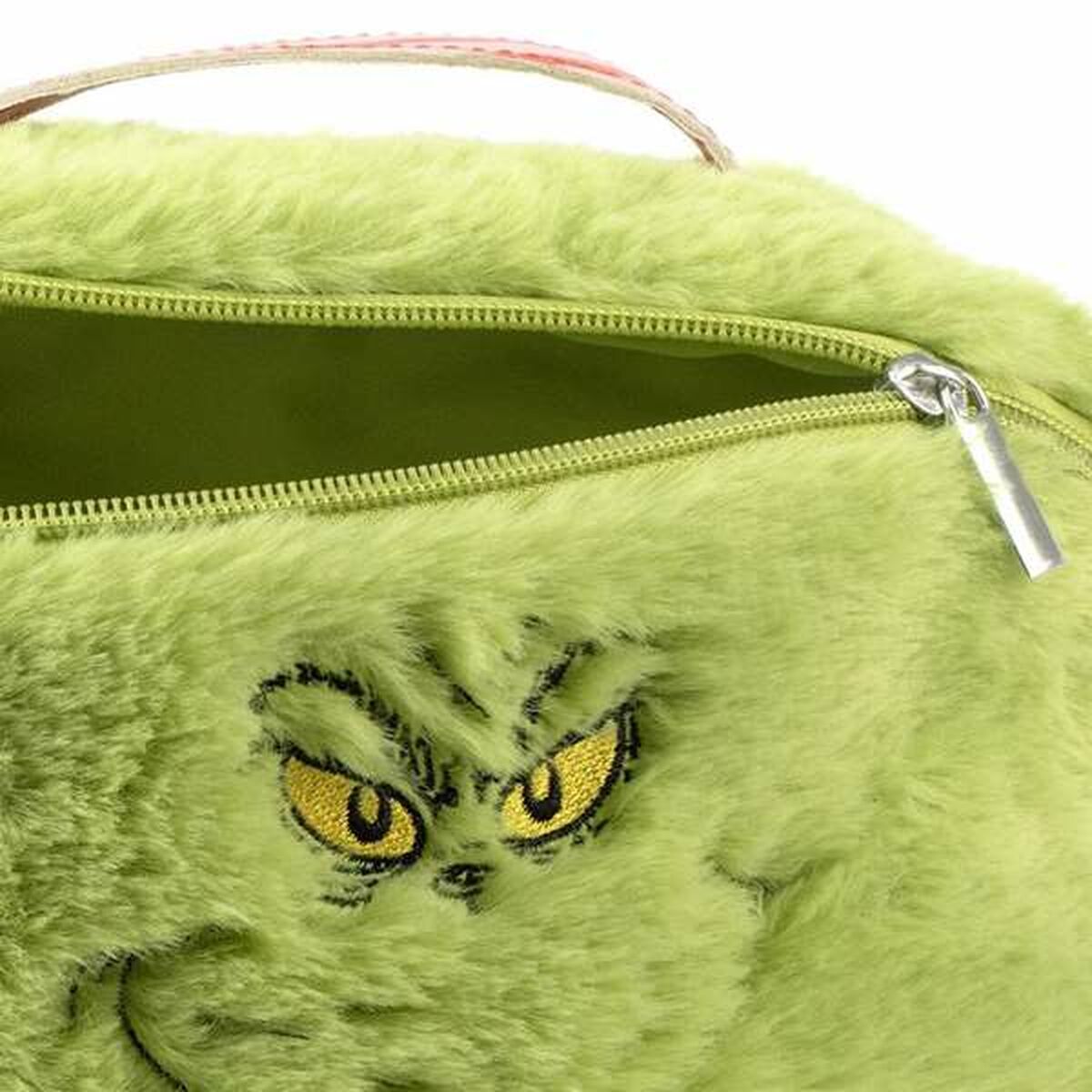 Resenecessär The Grinch finns hos Aktivcamping