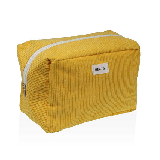 Resenecessär Versa Corduroy Gul 12 x 16 x 24 cm finns hos Aktivcamping