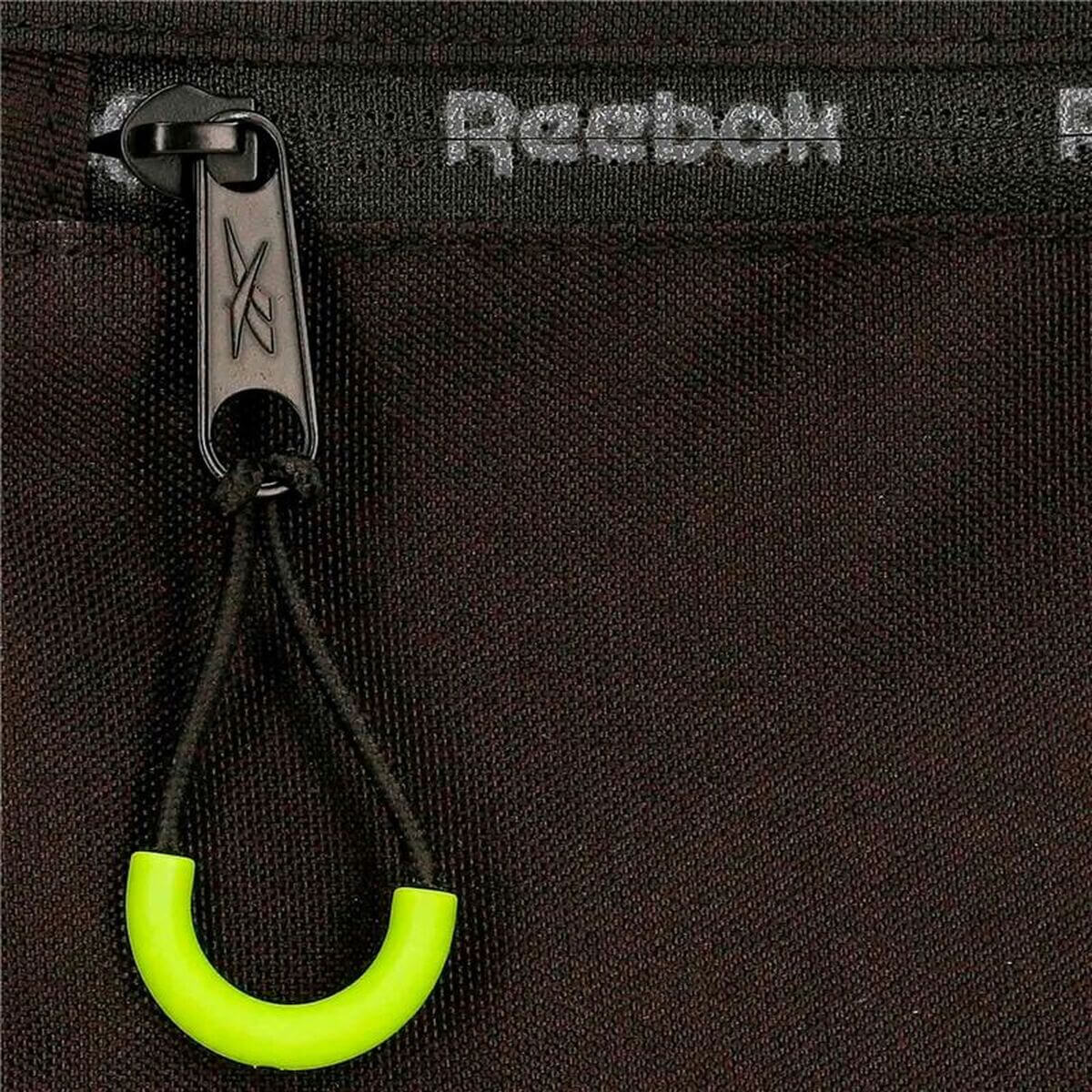 Ryggsäck Reebok Berlin Svart 22 L - finns hos Aktivcamping
