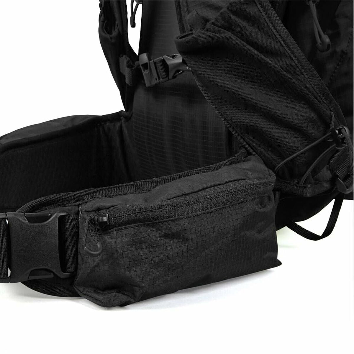 Ryggsäck Träningsväska Berghaus Remote Hike 23l Dame Svart 23 L finns hos Aktivcamping