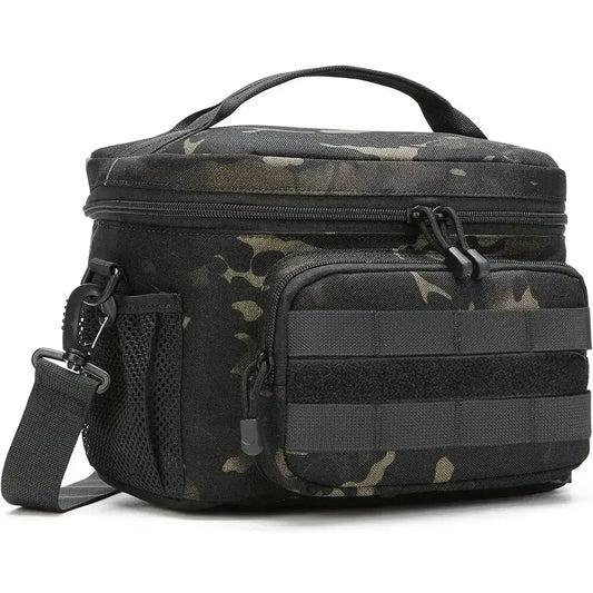 Outdoor Crossbody Duffelväska Svart stor kapacitet och hållbar polyester finns hos Aktivcamping