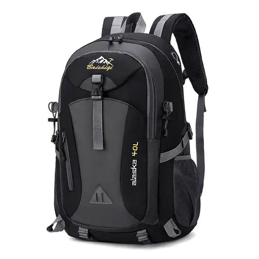 Ryggsäck Outdoor Camping med hörlursuttag svart polyester finns hos Aktivcamping