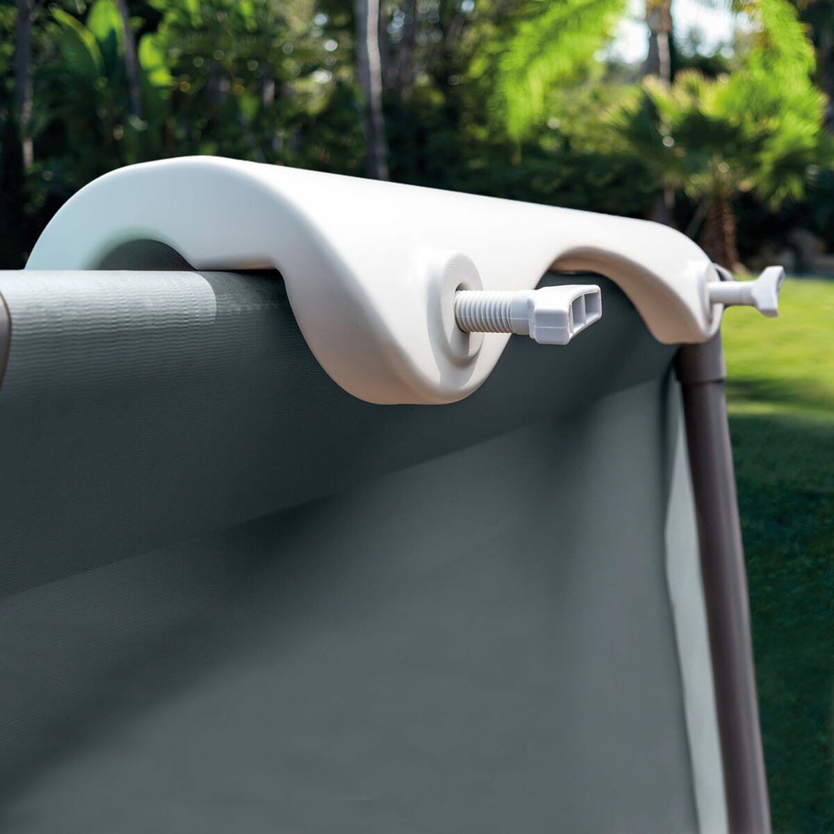 Sits Intex 28053 finns hos Aktivcamping