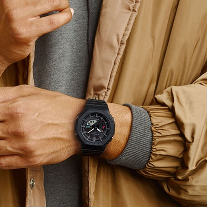 Smartklocka Casio NEW OAK - BLUETOOTH + TOUGH SOLAR finns hos Aktivcamping
