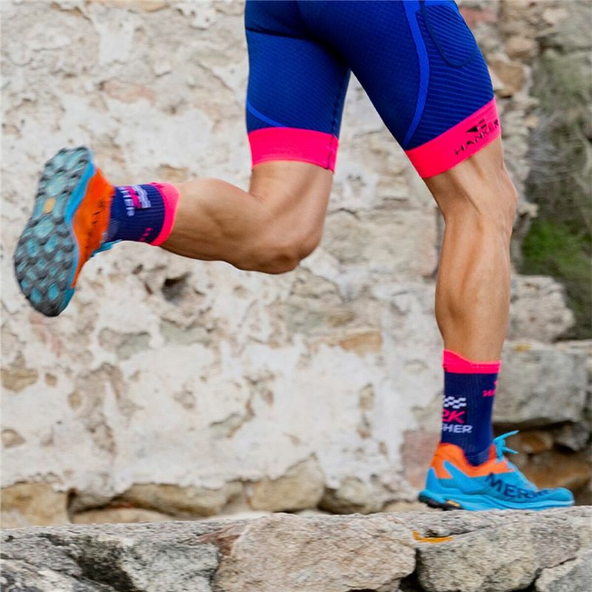 Sportstrumpor Hanker Run Blå Running finns hos Aktivcamping