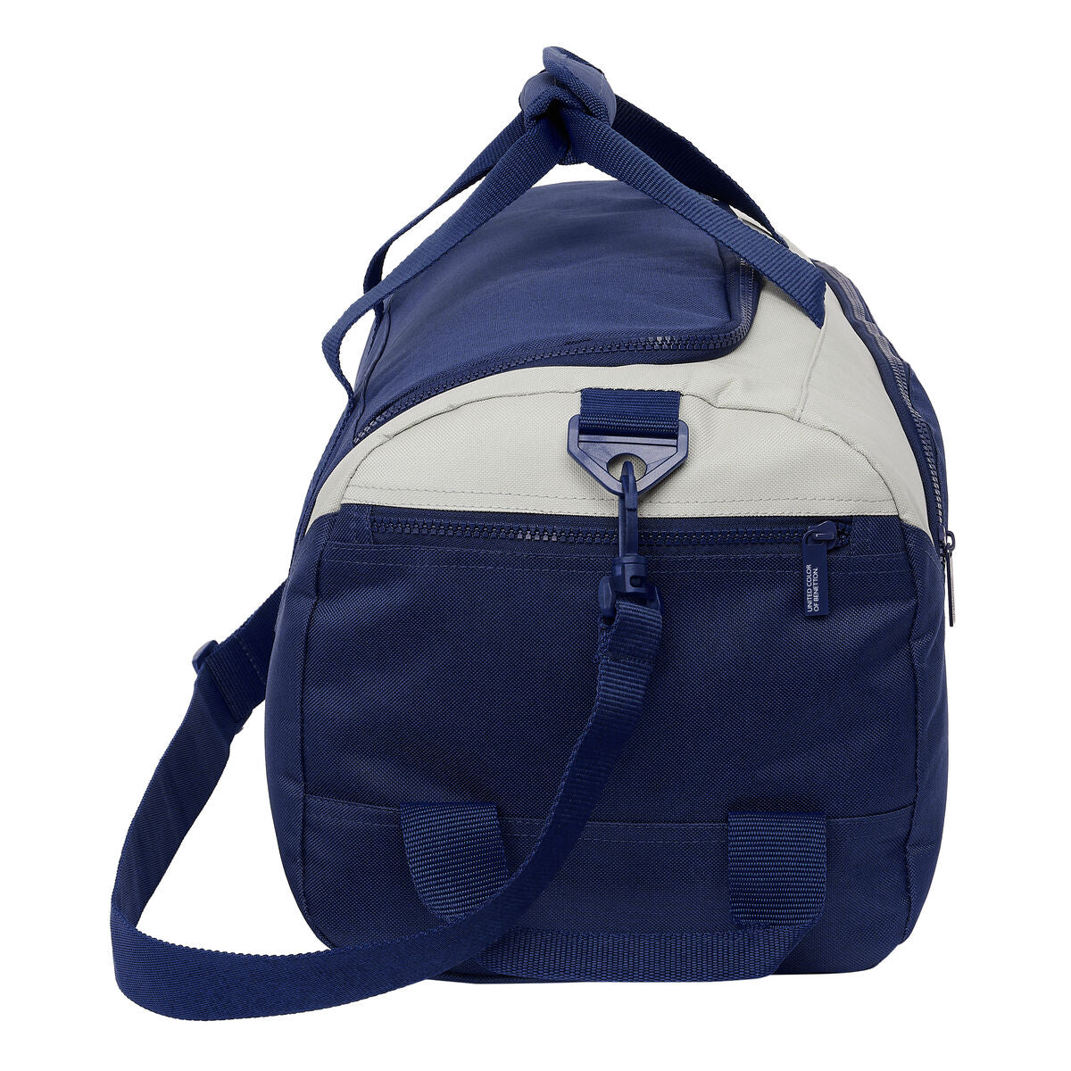 Sportväska Benetton Varsity Grå Marinblå 50 x 25 x 25 cm finns hos Aktivcamping