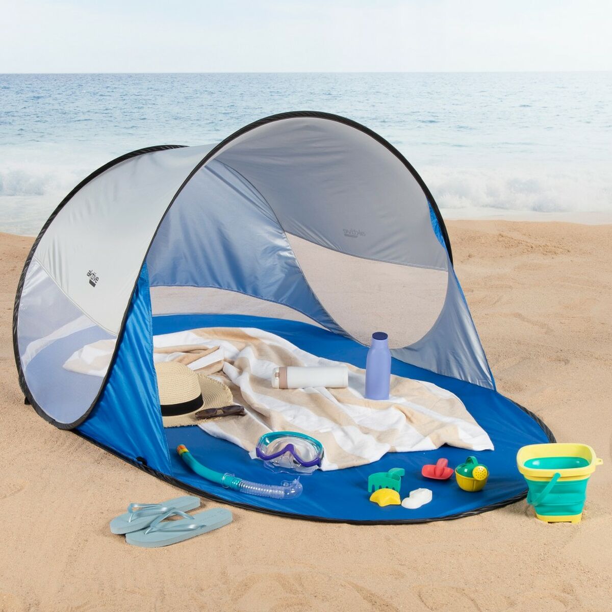 Strandtält Aktive Polyester 200 x 90 x 120 cm finns hos Aktivcamping