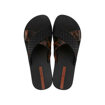Strandtofflor dam Ipanema IPANEMA SENSE SLIDE FEM IP27214 BC402 Svart finns hos Aktivcamping