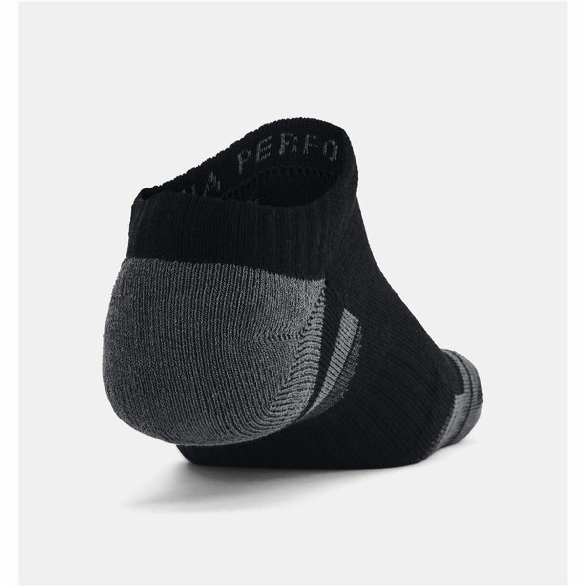 Strumpor Under Armour Performance Svart 36-41 Fitness finns hos Aktivcamping