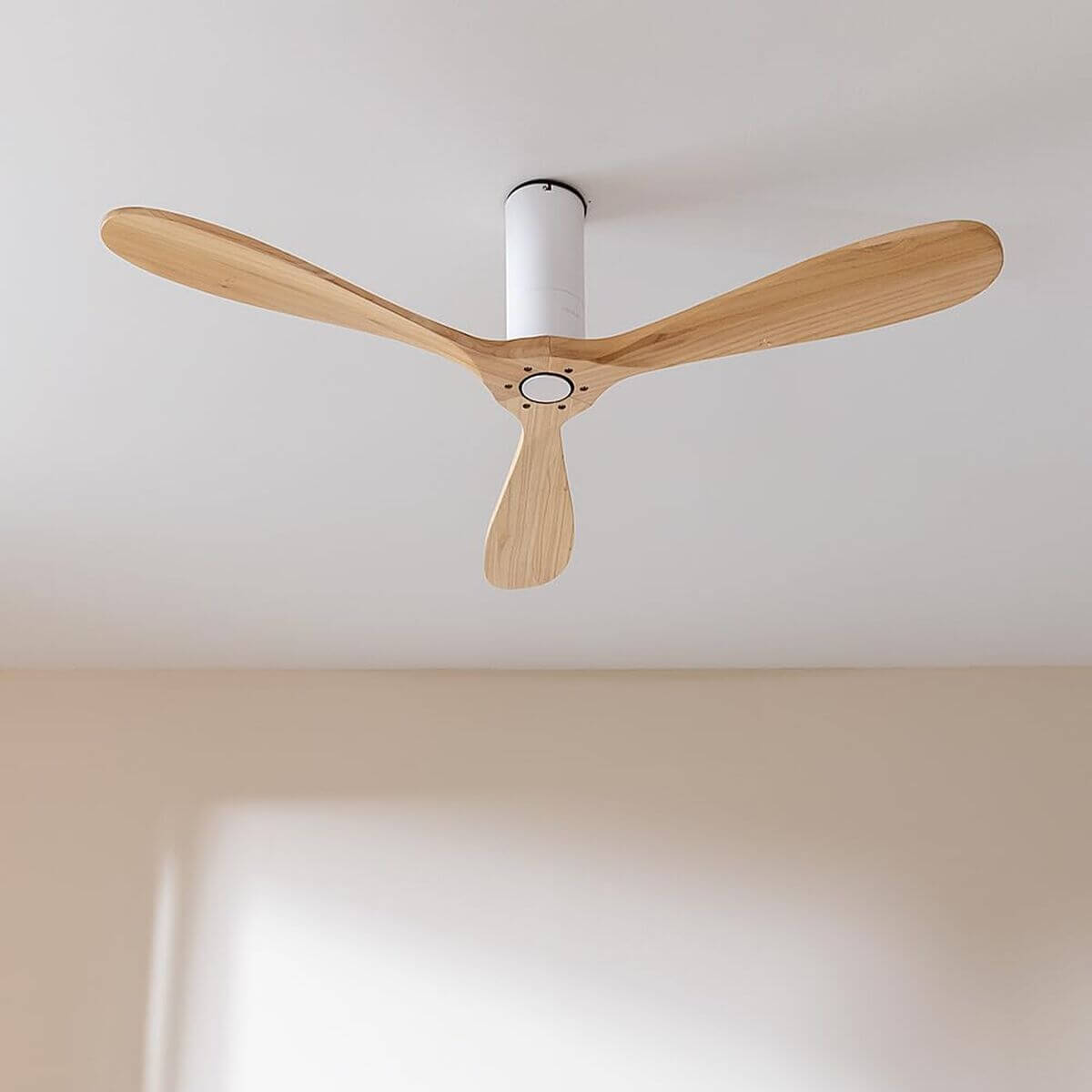 Takfläkt Cecotec EnergySilence 5400 Classic 40 W Ø 132 cm Vit Trä finns hos Aktivcamping