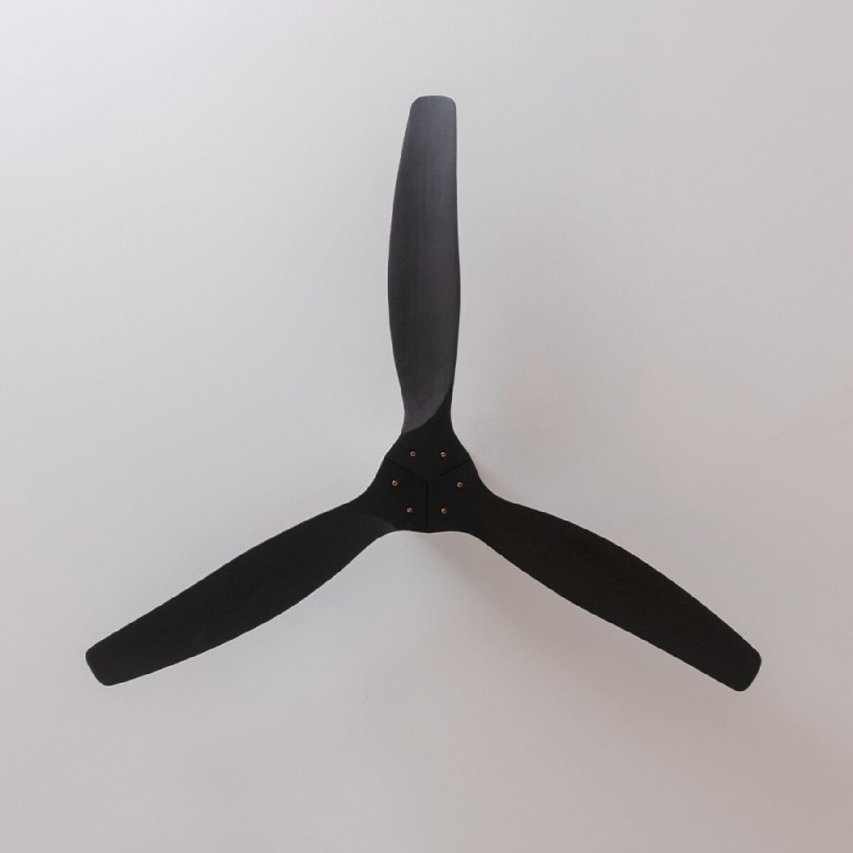 Takfläkt Cecotec EnergySilence Aero 5500 Vit Svart 40 W Ø132 cm finns hos Aktivcamping