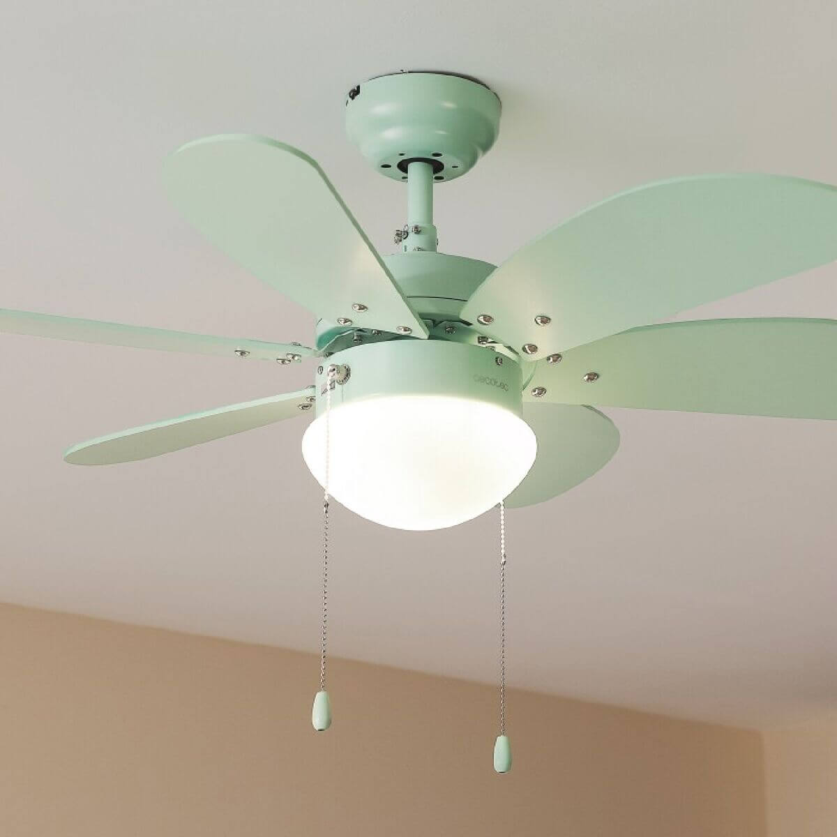 Takfläkt med belysning Cecotec EnergySilence Aero 3600 Vision 50 W Mint finns hos Aktivcamping