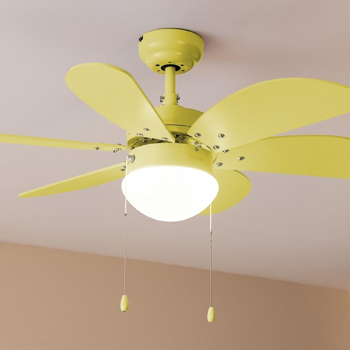 Takfläkt med belysning Cecotec EnergySilence Aero 3600 Vision Full 50 W Gul finns hos Aktivcamping