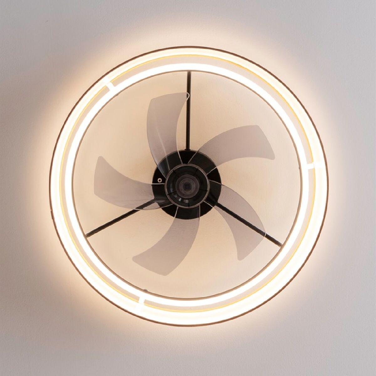 Takfläkt med belysning Cecotec EnergySilence LampAero 650 20 W 45 W finns hos Aktivcamping