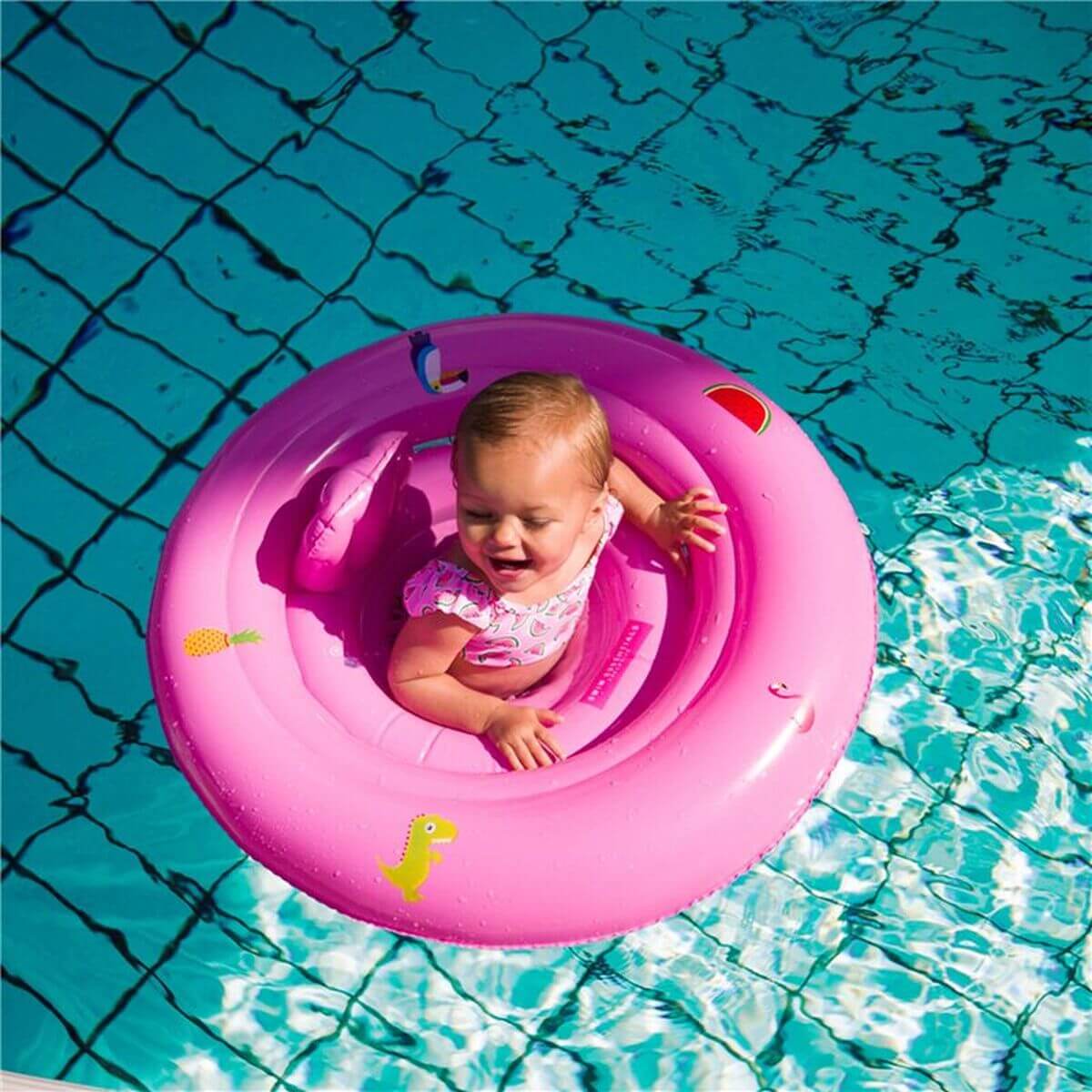 Uppblåsbar flytring Swim Essentials Rosa finns hos Aktivcamping