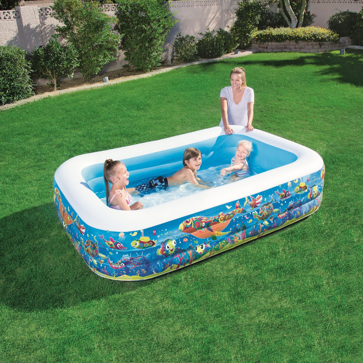 Uppblåsbar plaskpool för barn Bestway Multicolour 229 x 152 x 56 cm Blommig finns hos Aktivcamping