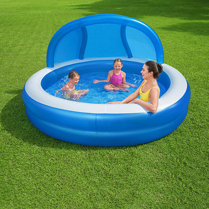 Uppblåsbar plaskpool för barn Bestway Multicolour 241 x 241 x 140 cm finns hos Aktivcamping