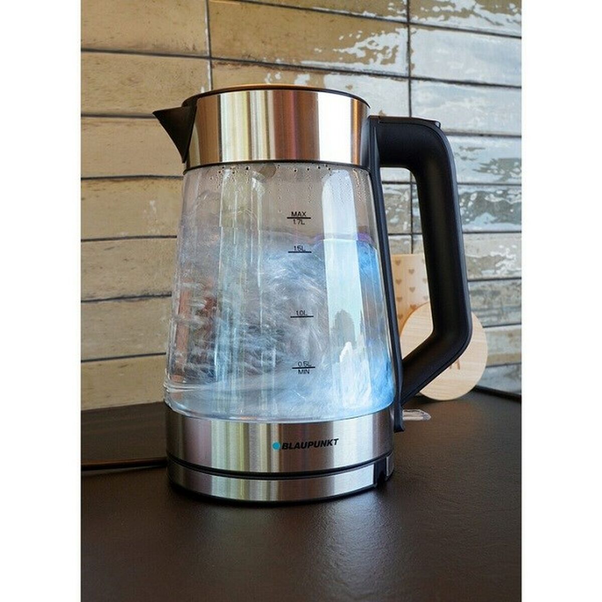 Vattenkokare Blaupunkt EKG401 Grå Transparent Glas 2200 W 1,7 L finns hos Aktivcamping
