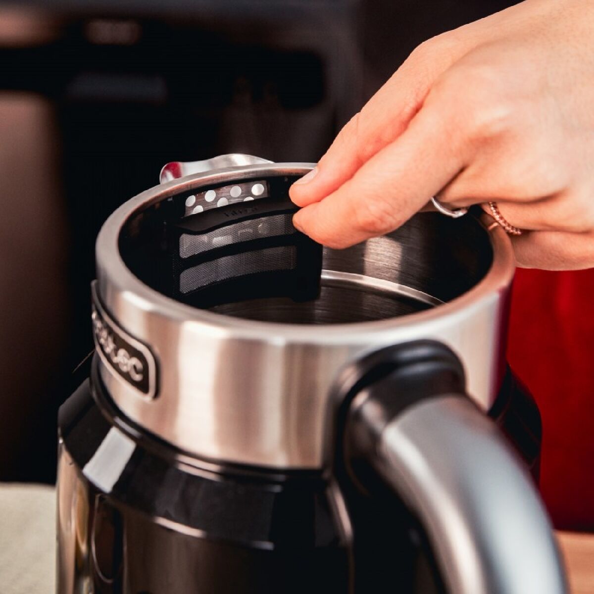 Vattenkokare Cecotec ThermoSense 600 Touch Black Svart 2200 W finns hos Aktivcamping
