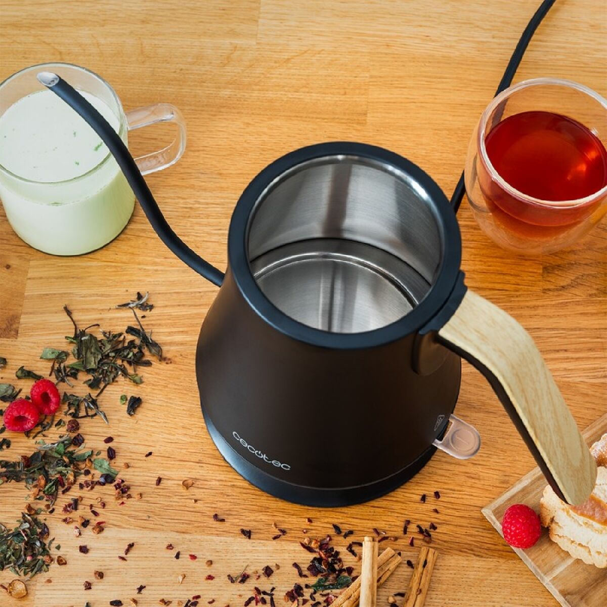 Vattenkokare Cecotec Thermosense 500 Cisne finns hos Aktivcamping
