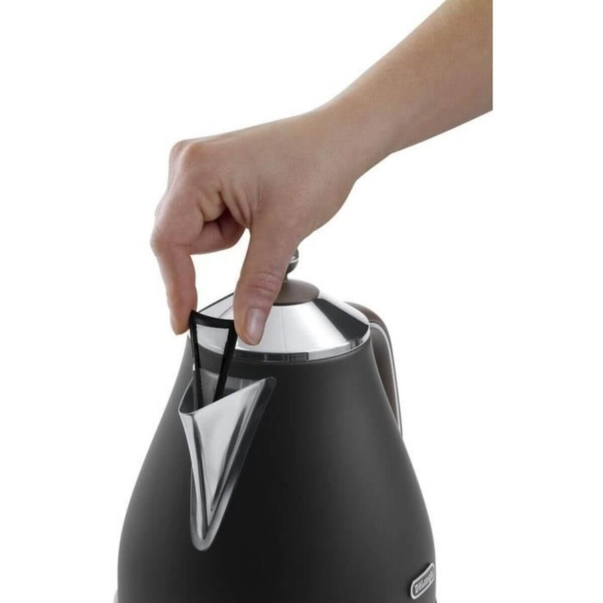 Vattenkokare DeLonghi 1,7 L Svart Rostfritt stål finns hos Aktivcamping