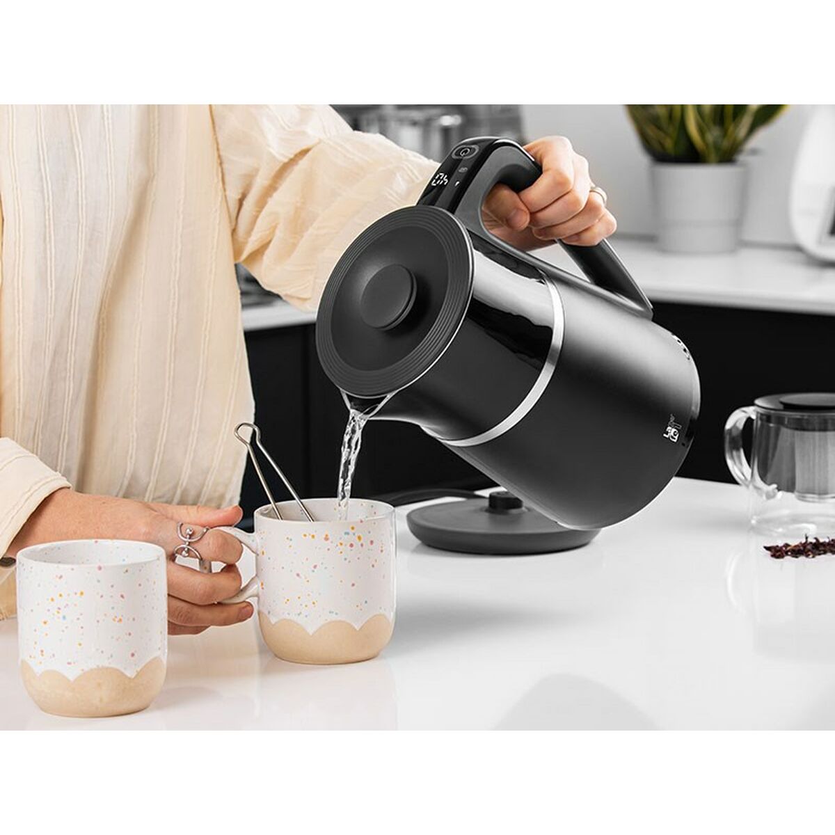 Vattenkokare Lafe LAFCZA47290 Svart Rostfritt stål 2200 W 1,7 L finns hos Aktivcamping