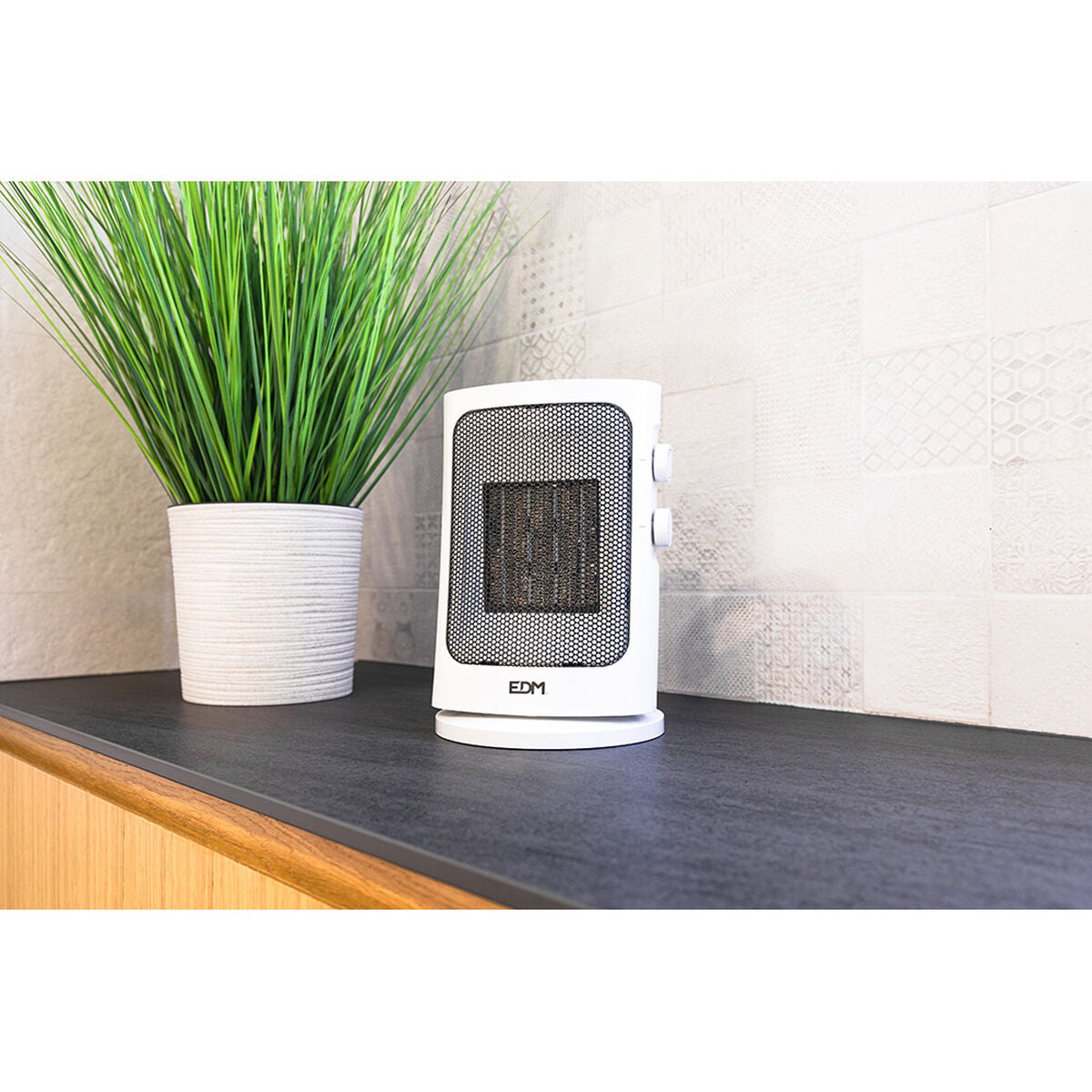Vertikalt värmeelement EDM 07186 Grå 1000 - 1500 W Oscillation finns hos Aktivcamping