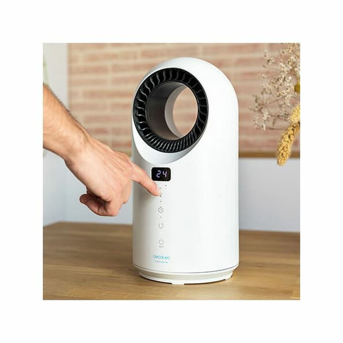 Värmeelement Cecotec Ready Warm 8200 Bladeless Vit 1500 W - finns hos Aktivcamping