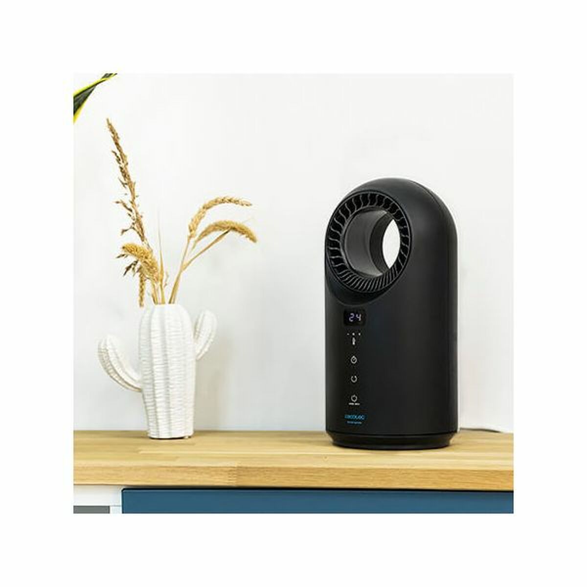Värmeelement Cecotec Ready Warm 8400 Bladeless Connected Svart 1500 W Wi-Fi finns hos Aktivcamping