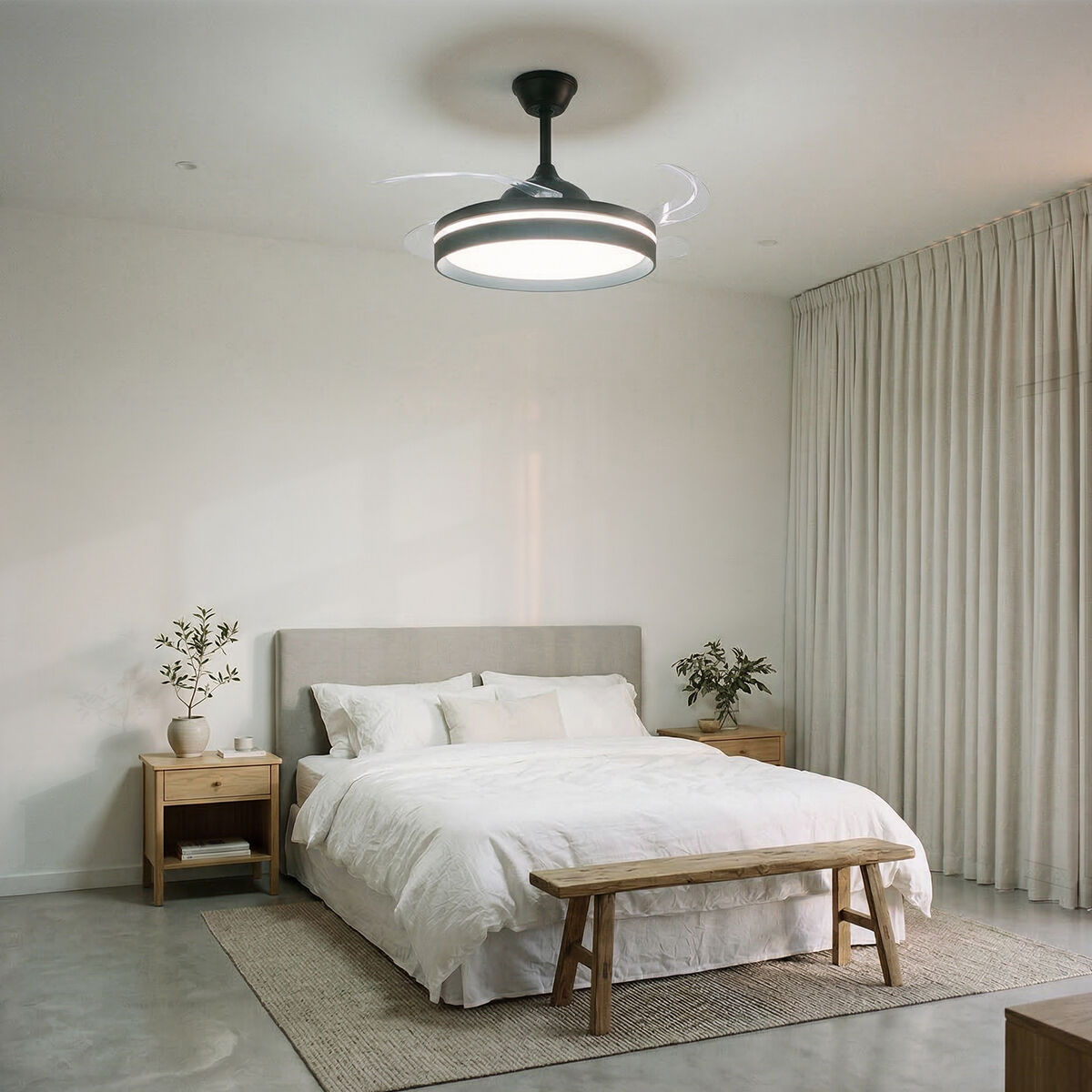 Takfläkt med LED-belysning, 4 infällbara blad och fjärrkontroll InnovaGoods - finns hos Aktivcamping