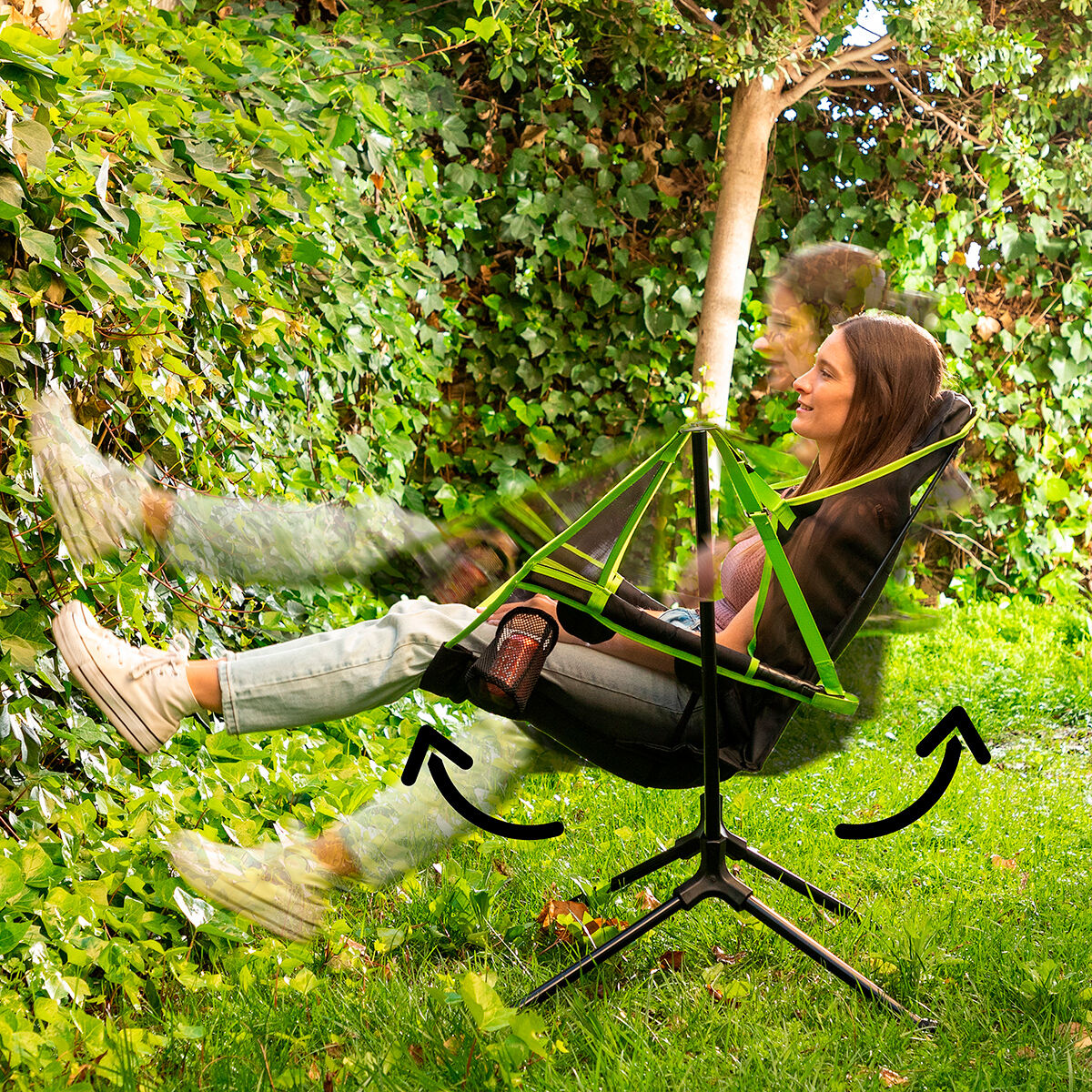 Hopfällbar campingstol med gungfunktion Kamprock InnovaGoods finns hos Aktivcamping